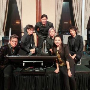 31947003_1949740358669668_1805740908507824128_n