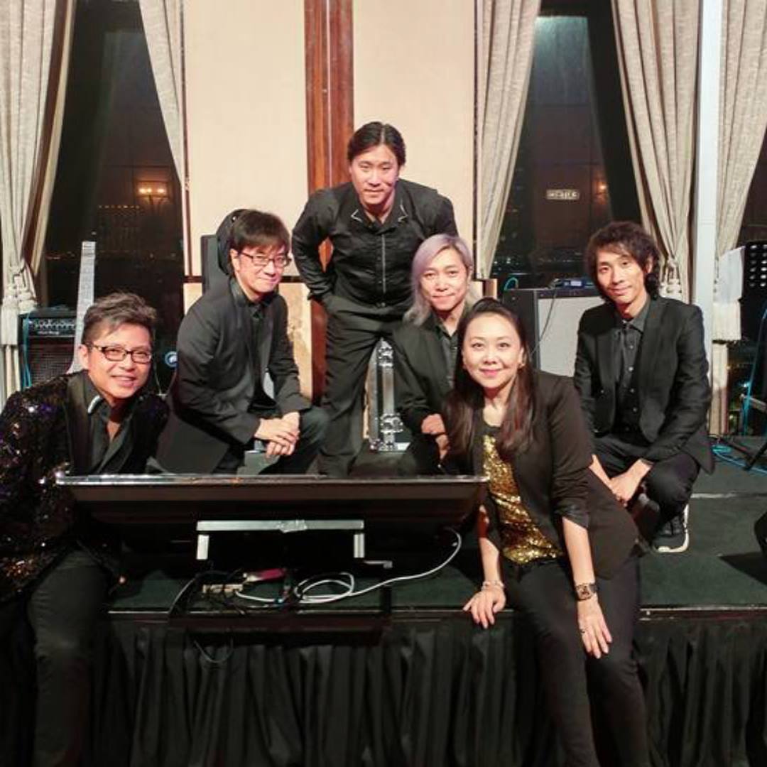 31947003_1949740358669668_1805740908507824128_n